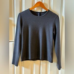 GAP Women's Gray Long Sleeve Top